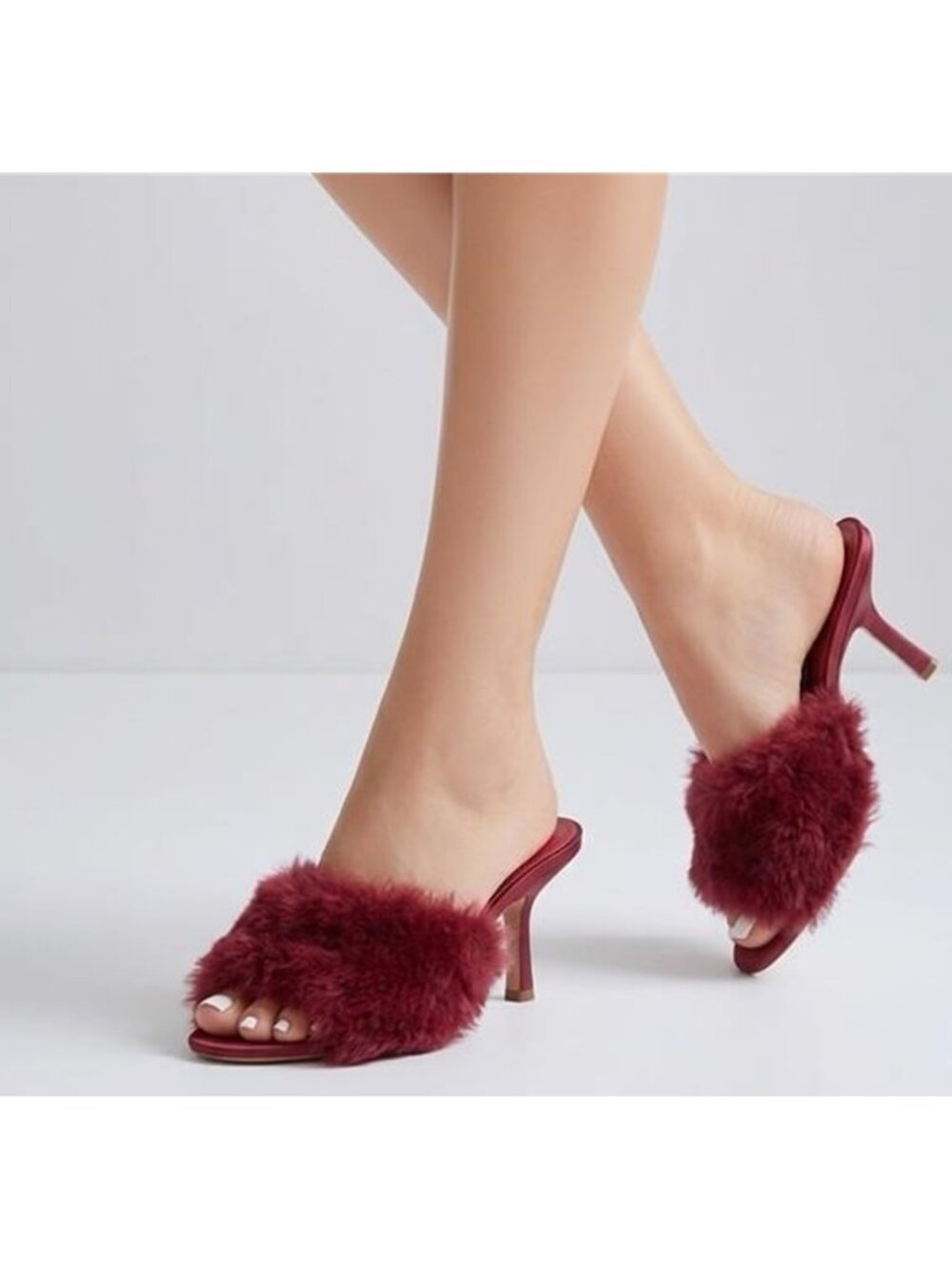 New Authentic New Authentic Burberry Jackie Shearling Mules –  Red Fur Slides